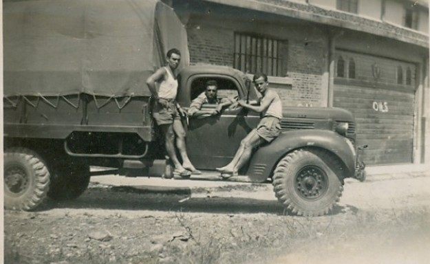 Foto storica del primo autocarro per il trasporto della frutta
